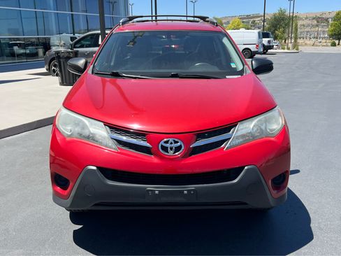 Used 2015 Toyota RAV4 LE FWD image 3