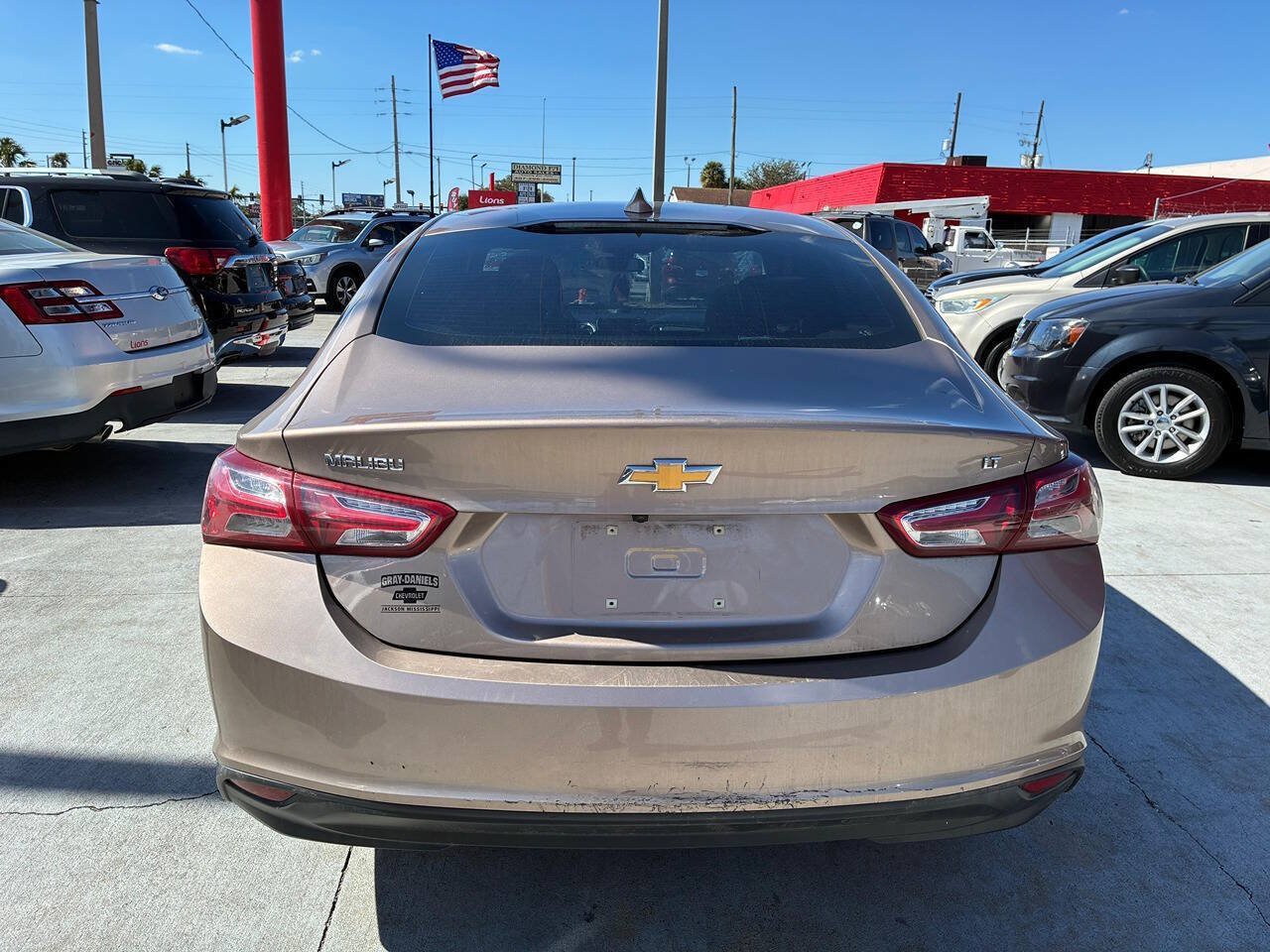 Used 2019 Chevrolet Malibu LT FWD image 9