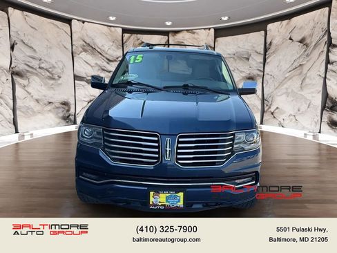 Used 2015 Lincoln Navigator 4WD image 2