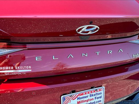 Used 2023 Hyundai Elantra Limited w/ Cargo Package image 29