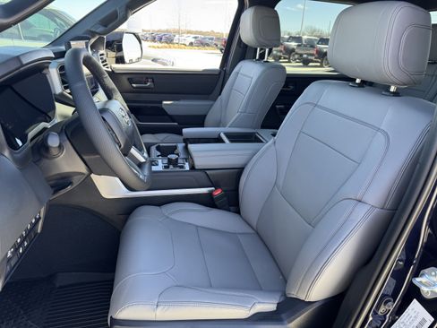 New 2026 Toyota Tundra Limited AWD/4WD image 24