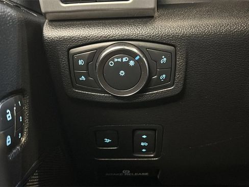Used 2019 Ford F250 Platinum w/ Platinum Ultimate Package image 22