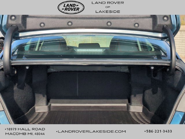 Used 2019 Toyota Camry SE FWD image 16