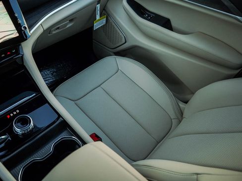 New 2026 Jeep Grand Cherokee L Limited image 27