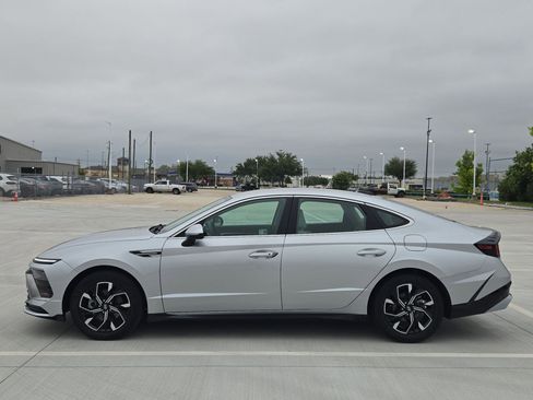 Used 2025 Hyundai Sonata SEL FWD image 7