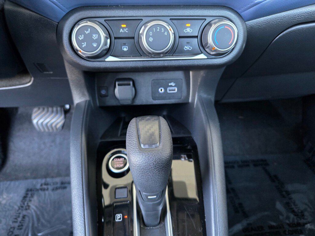 Used 2024 Nissan Versa SV FWD image 18