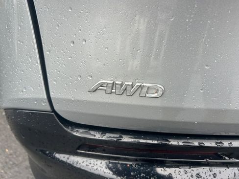 Used 2024 Toyota Sienna XSE AWD/4WD image 33
