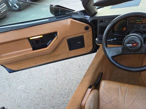 Used 1989 Chevrolet Corvette Convertible RWD image 33