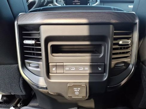 New 2026 RAM 2500 Laramie AWD/4WD image 27