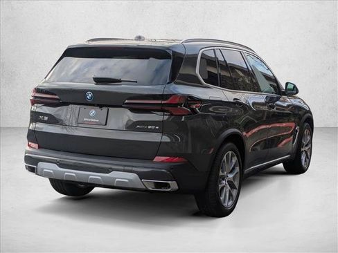 Used 2026 BMW X5 xDrive50e w/ Premium Package AWD/4WD image 2
