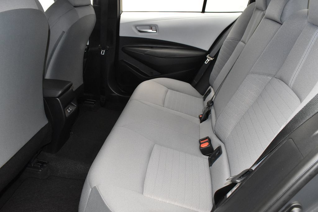 Used 2025 Toyota Corolla SE FWD image 30