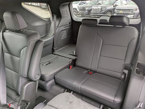 New 2026 Chevrolet Traverse LT w/ Driver Confidence Package image 20