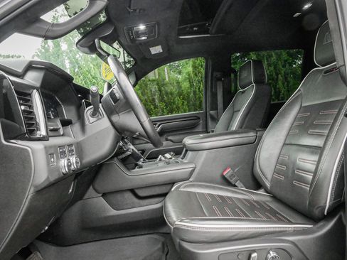 Used 2025 GMC Sierra 2500 AT4X w/ AT4X AEV Edition AWD/4WD image 16