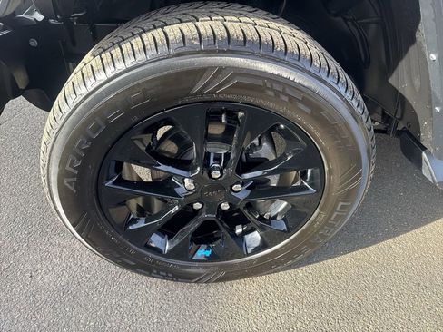 Used 2022 Jeep Wrangler Unlimited Sahara w/ Cold Weather Group image 10