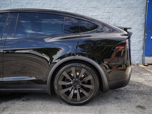 Used 2023 Tesla Model X AWD/4WD image 11