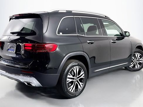 New 2025 Mercedes-Benz GLB 250 image 11