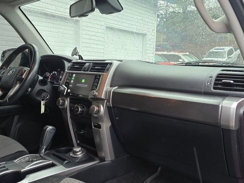 Used 2020 Toyota 4Runner SR5 image 12