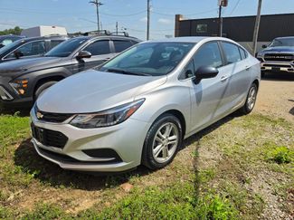 Used 2018 Chevrolet Cruze LT w/ Convenience Package FWD video 1