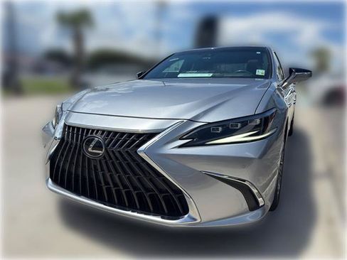 Certified 2024 Lexus ES 350 Ultra Luxury w/ Accessory Package (Z2) FWD image 4