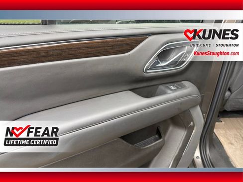 Used 2021 GMC Yukon SLE image 10
