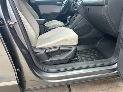 Used 2018 Volkswagen Tiguan SEL w/ 3rd Row Seat Package image 29