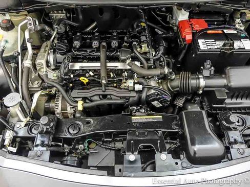 Used 2020 Nissan Versa SV FWD image 27