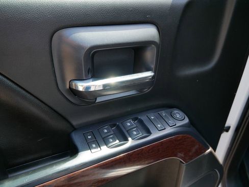 Used 2016 GMC Sierra 3500 SLE w/ SLE Preferred Package AWD/4WD image 16