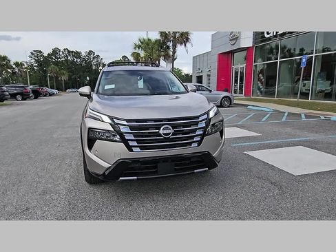 New 2026 Nissan Rogue Platinum AWD/4WD image 18