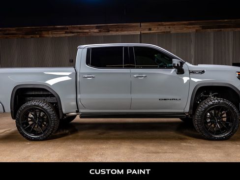 Used 2025 GMC Sierra 1500 Denali Ultimate image 11