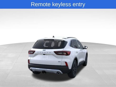New 2025 Ford Escape SE w/ Class II Trailer Tow Package image 8