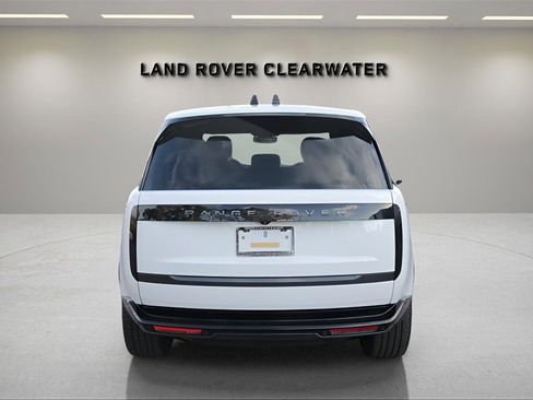 New 2026 Land Rover Range Rover SE image 4