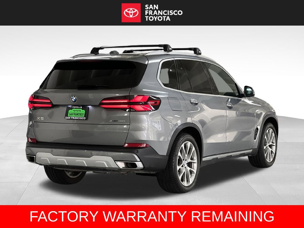 Used 2025 BMW X5 xDrive40i w/ Premium Package AWD/4WD image 5