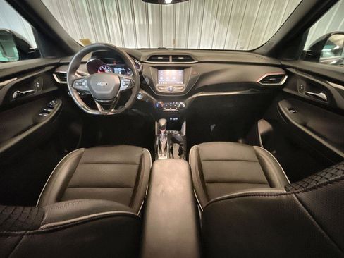 Used 2023 Chevrolet TrailBlazer RS image 19