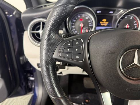 Used 2019 Mercedes-Benz GLA 250 4MATIC image 25