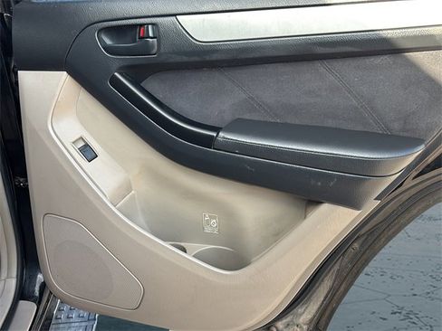 Used 2005 Toyota 4Runner SR5 image 11