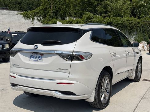 Used 2023 Buick Enclave Avenir w/ Avenir Technology Package AWD/4WD image 8