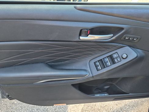 Used 2021 Toyota Avalon Limited FWD image 10