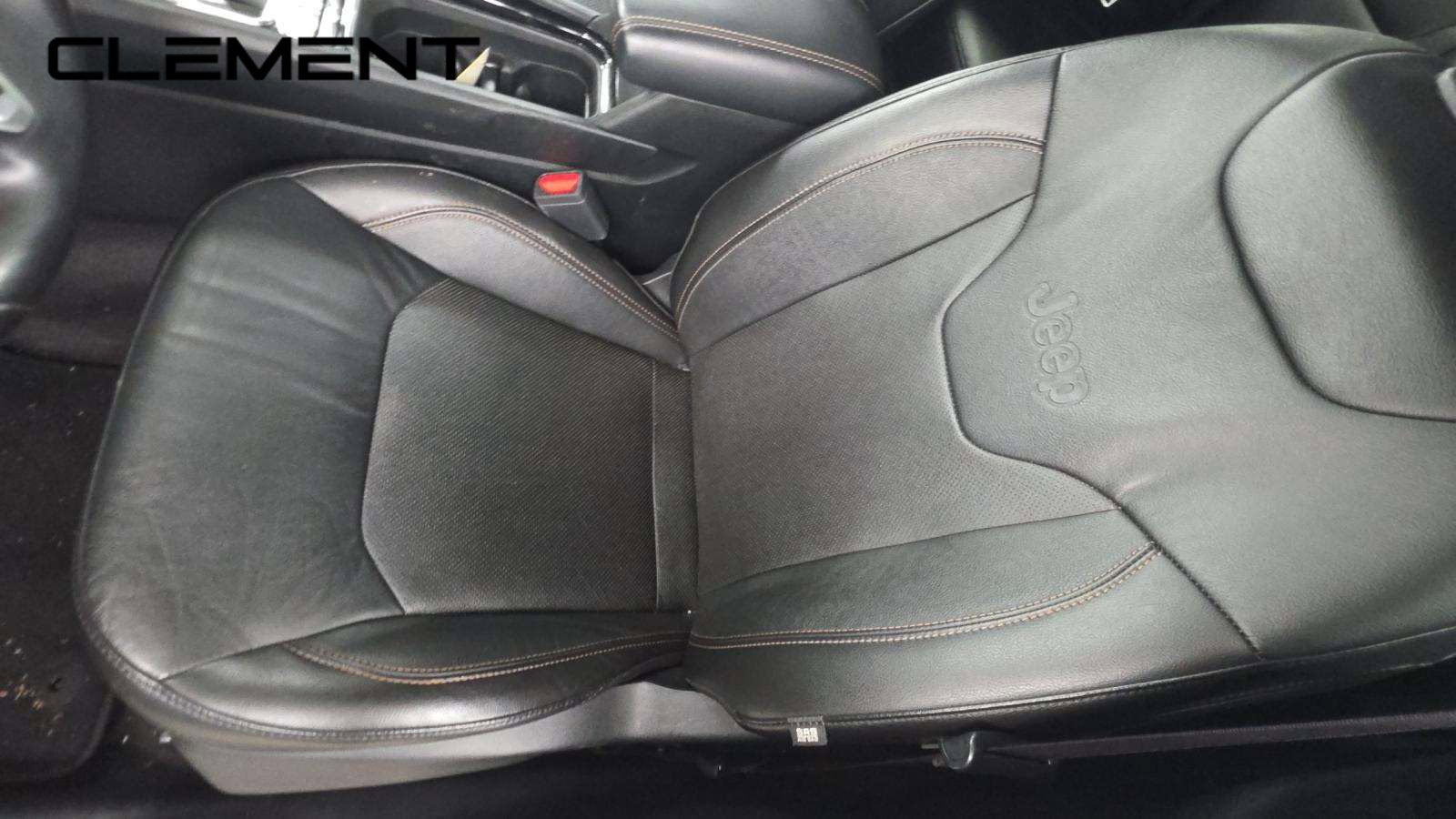 Used 2022 Jeep Compass Limited w/ Sun and Sound Group AWD/4WD image 3
