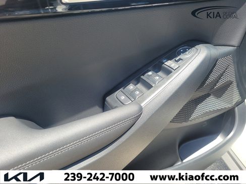New 2026 Kia Seltos S FWD image 23
