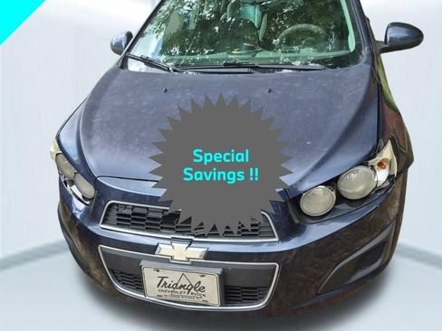 Used 2015 Chevrolet Sonic LT FWD image 1