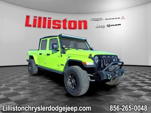 Used 2021 Jeep Gladiator Willys image 1