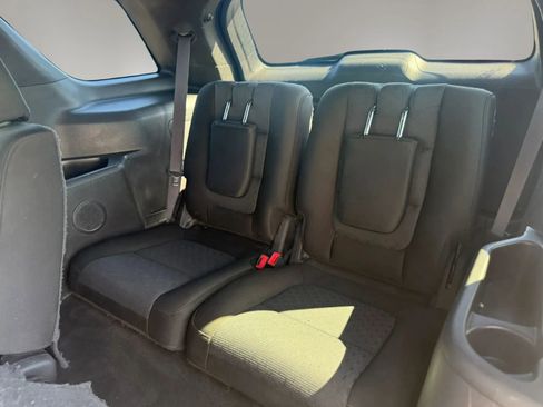 Used 2015 Ford Explorer XLT w/ Equipment Group 201B FWD image 13