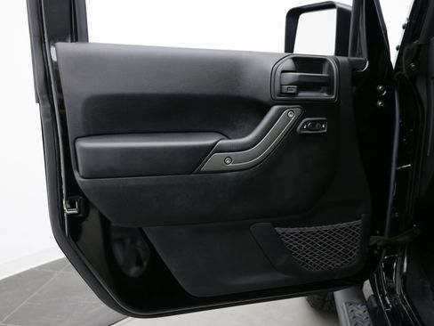 Used 2016 Jeep Wrangler Sport w/ Quick Order Package 24S AWD/4WD image 11
