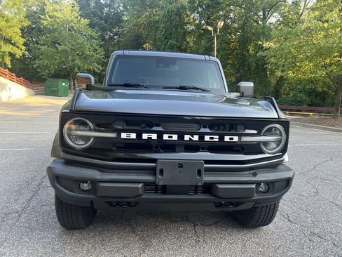 Used 2023 Ford Bronco Outer Banks AWD/4WD image 3
