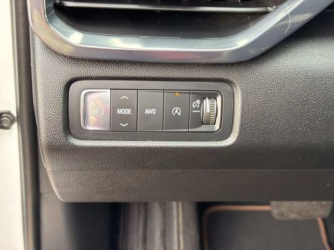 Used 2024 GMC Acadia AT4 w/ Super Cruise Package AWD/4WD image 27