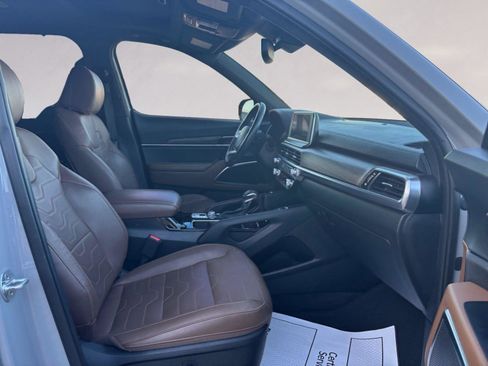 Used 2022 Kia Telluride SX w/ SX Prestige Package image 15