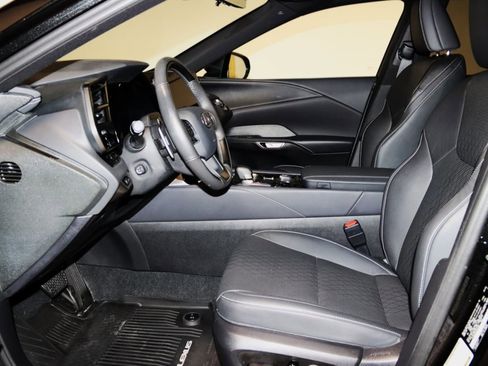 Used 2024 Lexus RX 350 Premium Plus w/ Convenience Package image 32