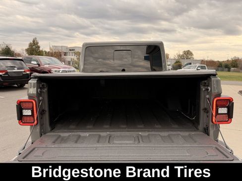 Used 2022 Jeep Gladiator Overland image 49