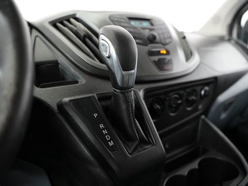 Used 2019 Ford Transit 250 130 Low Roof image 19