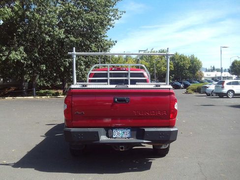 Used 2020 Toyota Tundra SR5 w/ SR5 Convenience Package AWD/4WD image 4